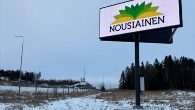 Nousiainen, 8-tie Turun suuntaan