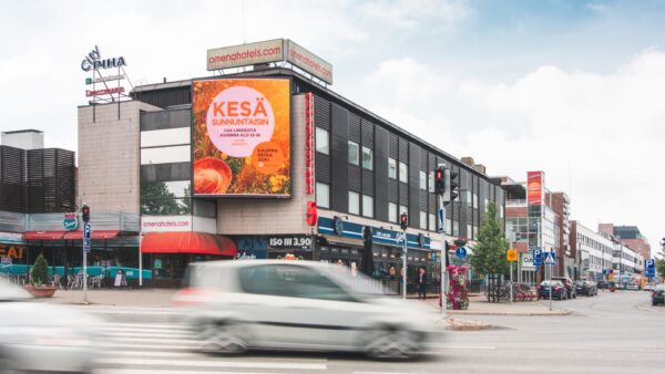 Digitaalinen ulkomainostaulu Seinäjoki Citypiha